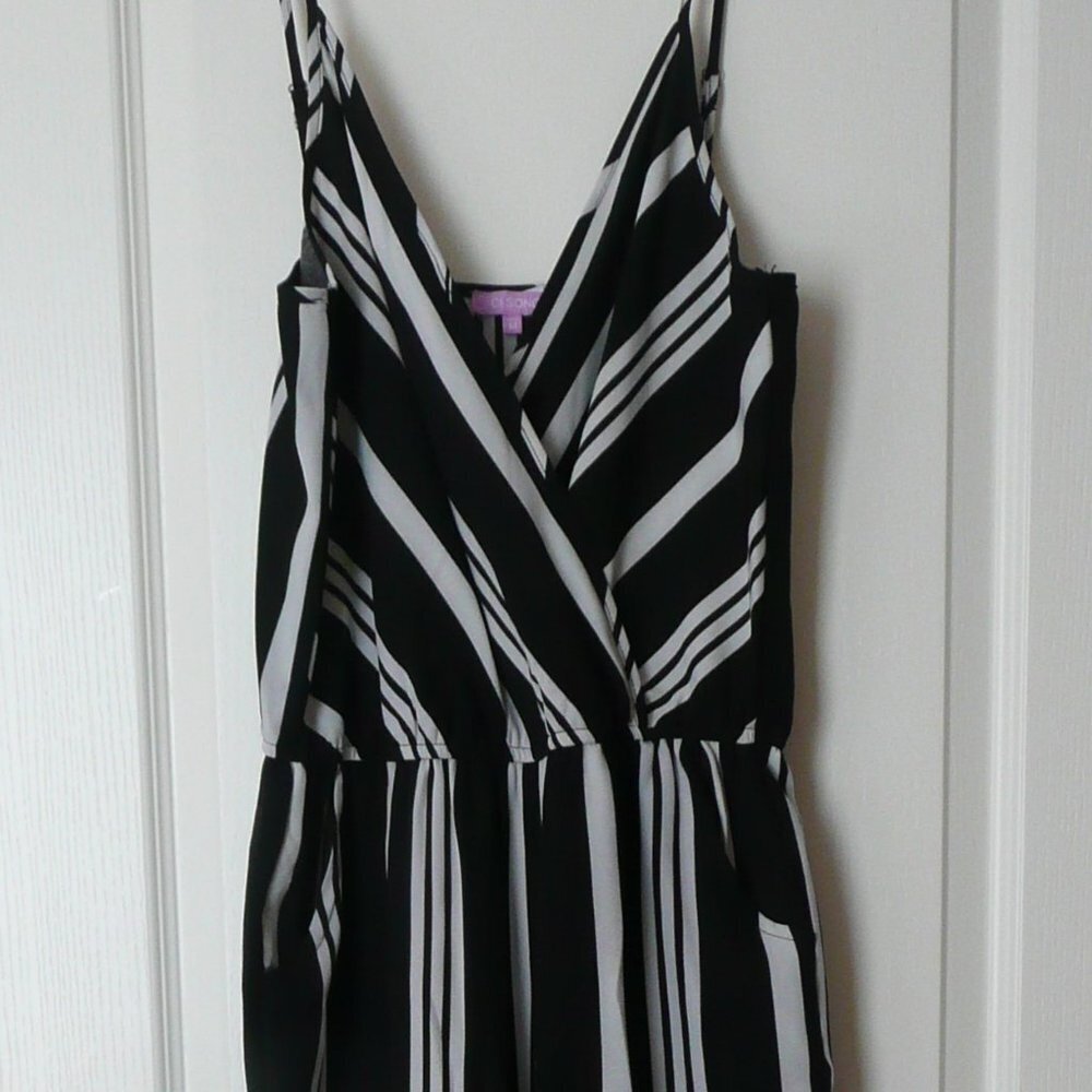 Ci Sono Women's Jumpsuit Black White Striped Sleeveless Size M Wide Leg